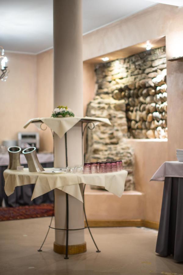 Bed and Breakfast Palazzo Finati Альба Экстерьер фото