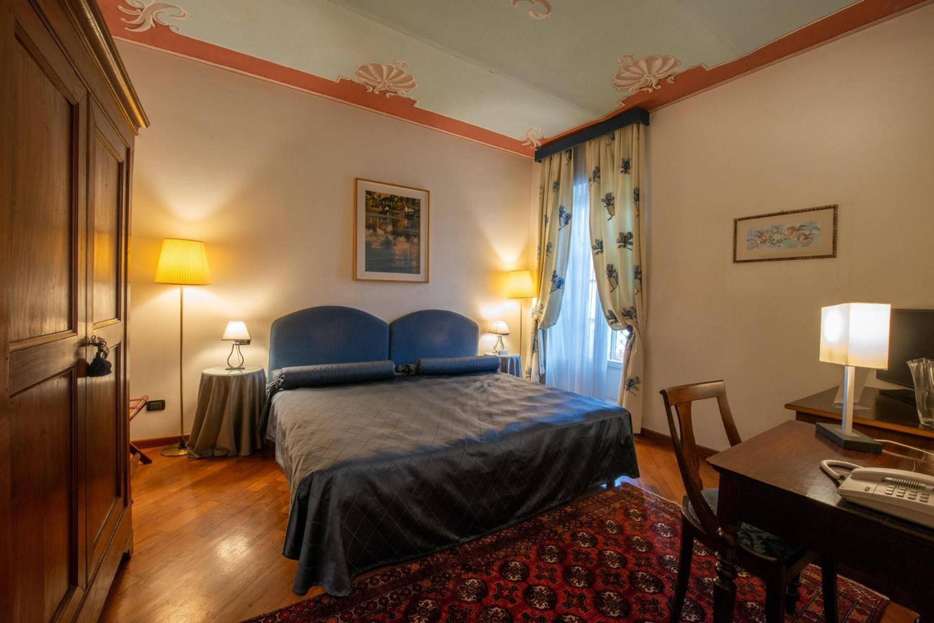 Bed and Breakfast Palazzo Finati Альба Экстерьер фото