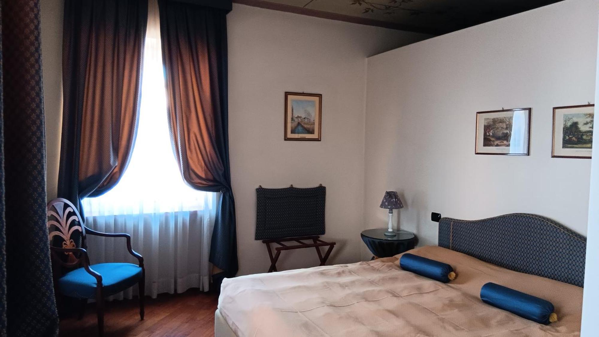 Bed and Breakfast Palazzo Finati Альба Экстерьер фото