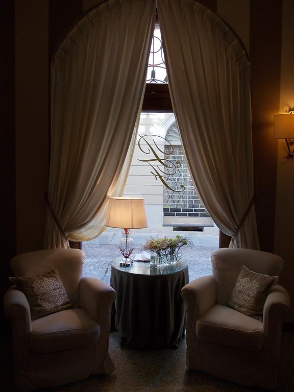 Bed and Breakfast Palazzo Finati Альба Экстерьер фото