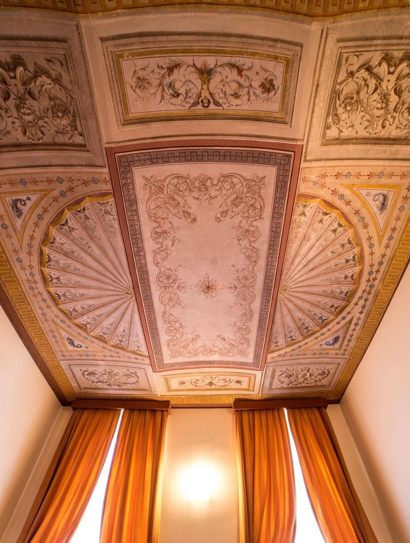 Bed and Breakfast Palazzo Finati Альба Экстерьер фото